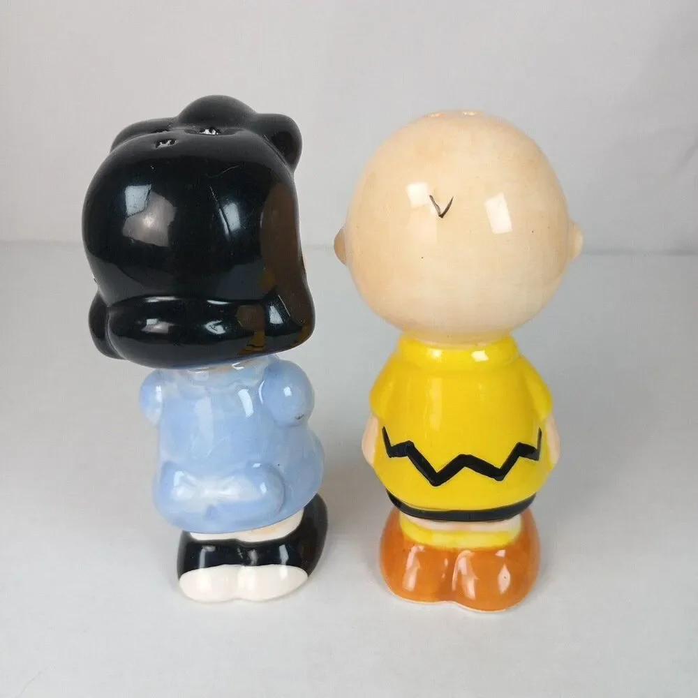 Peanuts Charlie Brown Lucy Ceramic Salt Pepper Shaker Set Feature Syndicate 4
